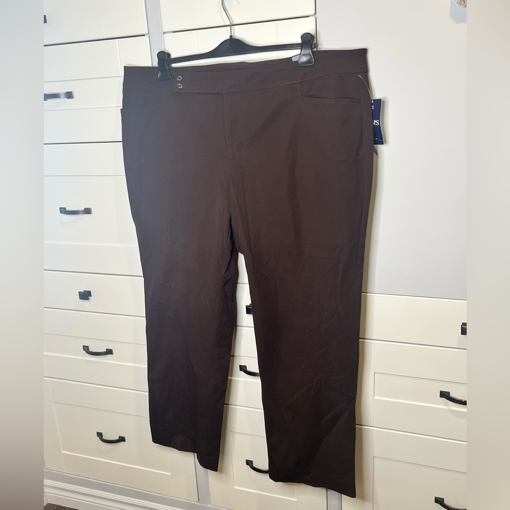 NEW. Brown. Dress pants. Stretch. Chaps. 24W. Boot cut. Zip button closure